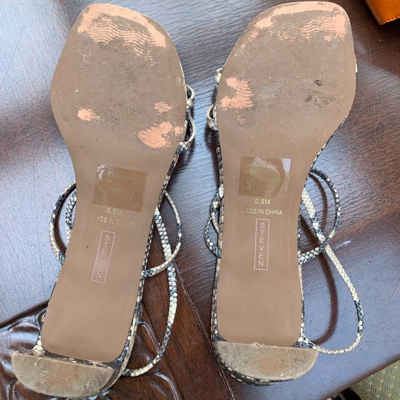 Steve Madden sandals - Picture 2 of 4